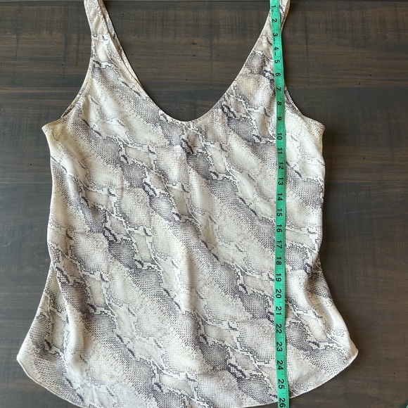 Babaton Sid Blouse Tank - Picture 4 of 8